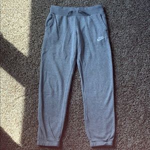 Girls Nike sweatpants